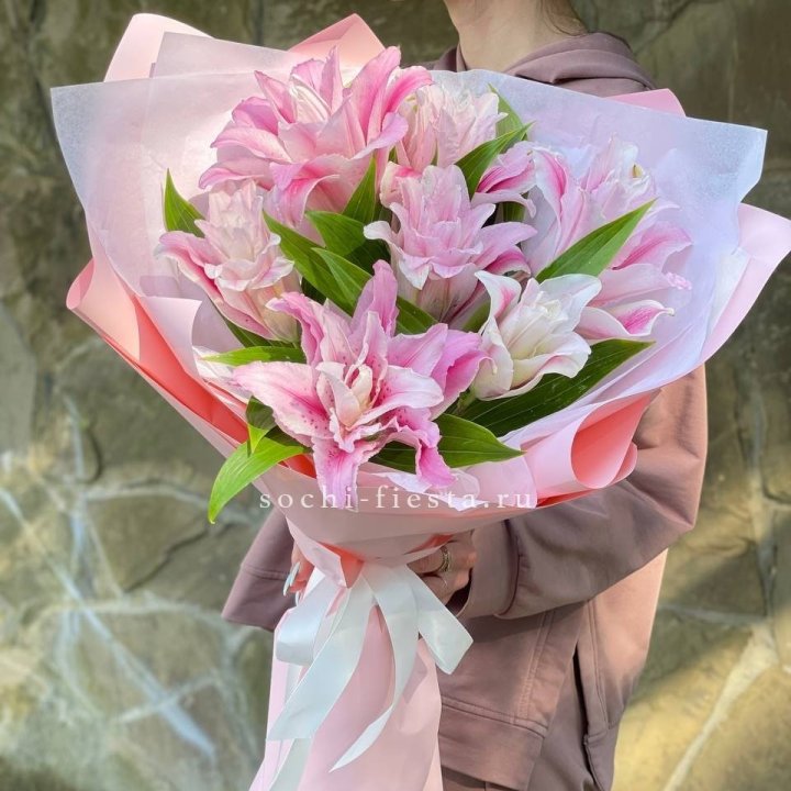Букет пионовидных лилий №2 в Томске