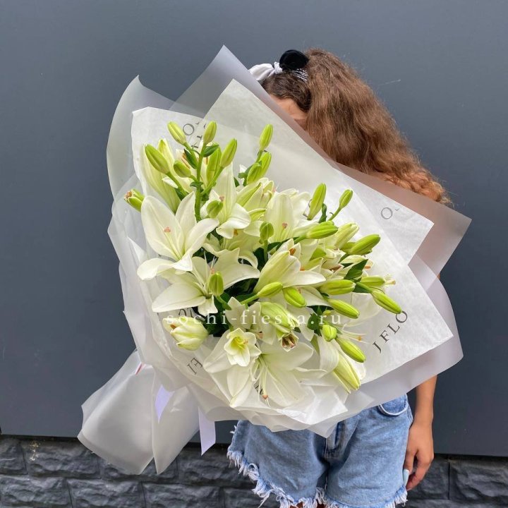 Букет  лилий "Воздушный"  в Томске