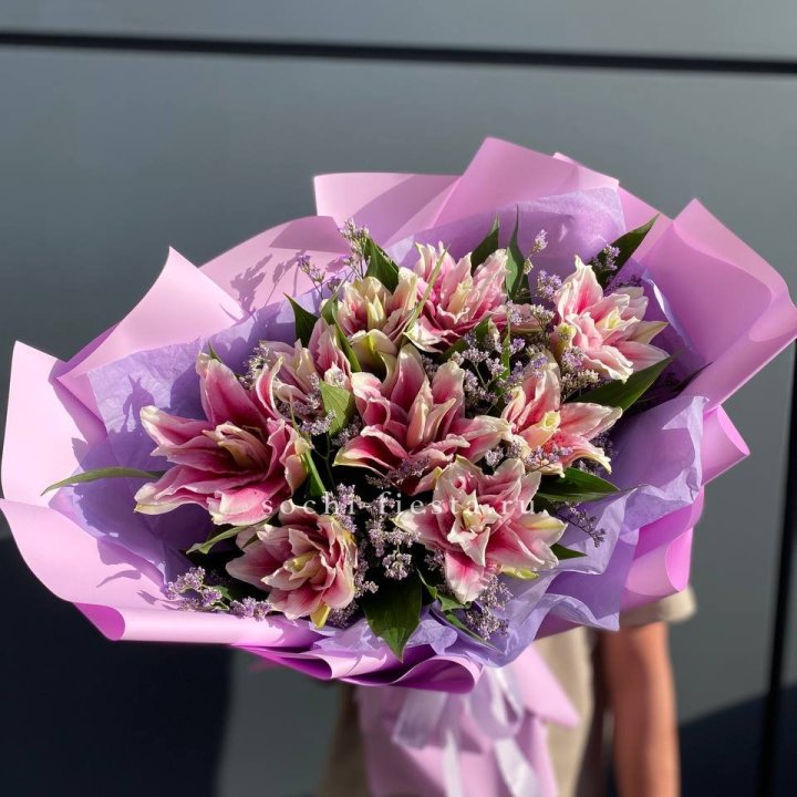 Букет пионовидных лилий №4 в Томске