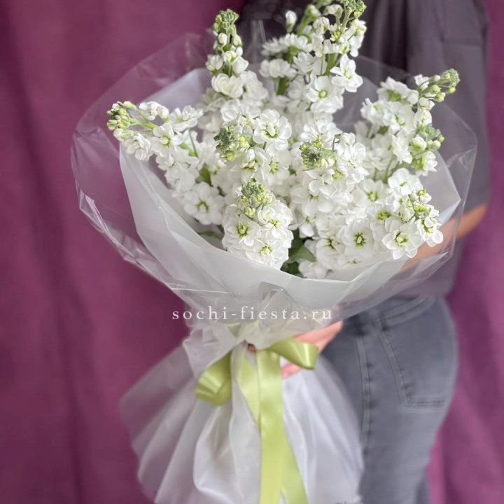 Букет ароматной маттиоллы №1 в Томске