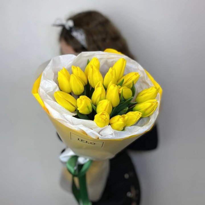  19 жёлтых тюльпанов в Томске