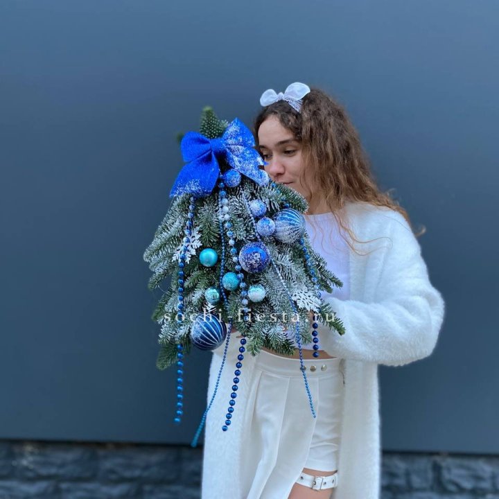Новогодняя елочка "Блю" в Томске