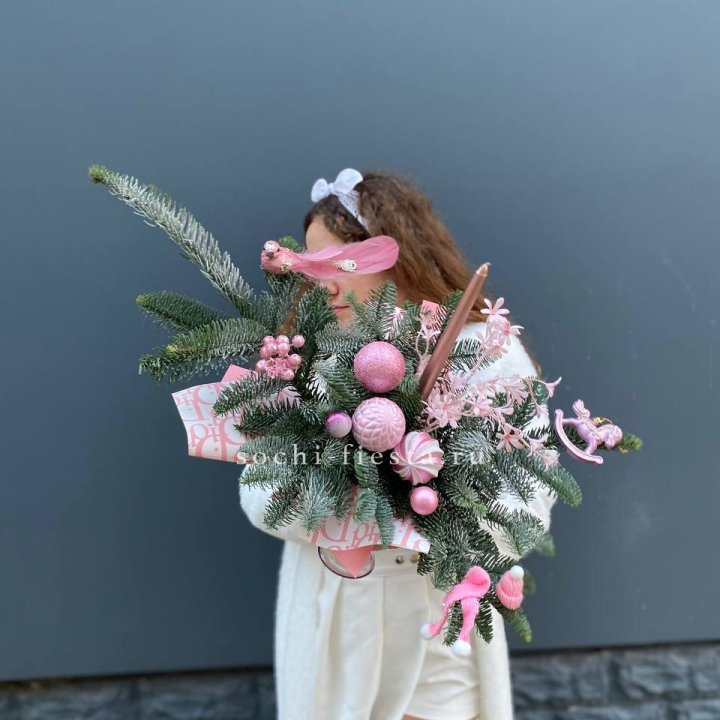 Композиция бокал розовый в Томске