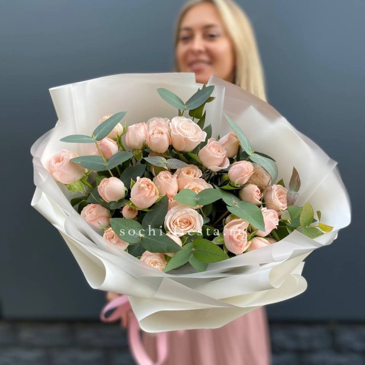 Букет кустовых роз "Фреш" в Томске