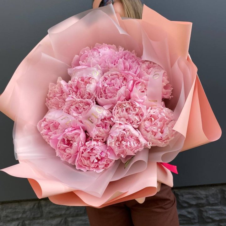 15 пионов "Монинг" в Томске