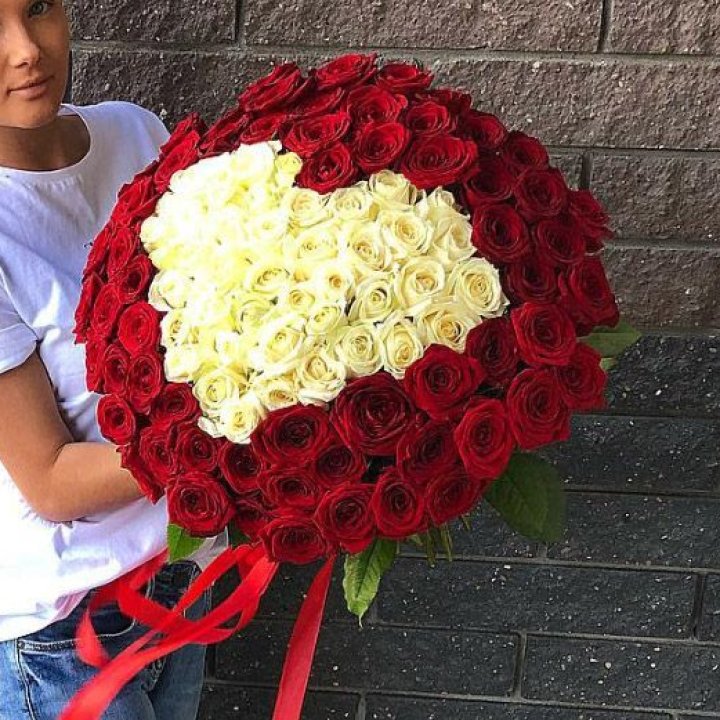 101 роза "Сердце" в Томске