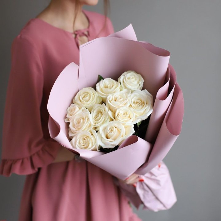 11 белых роз в Томске
