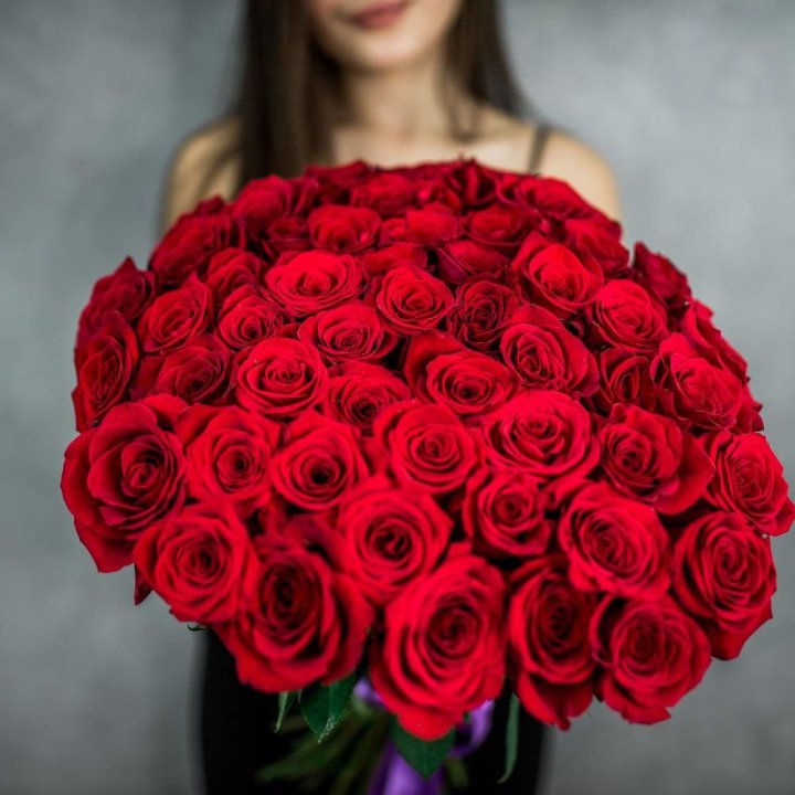 51 красная роза в Томске