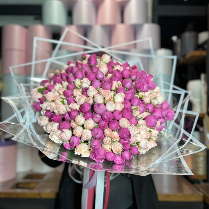 101 кустовая пионовидная роза в Томске