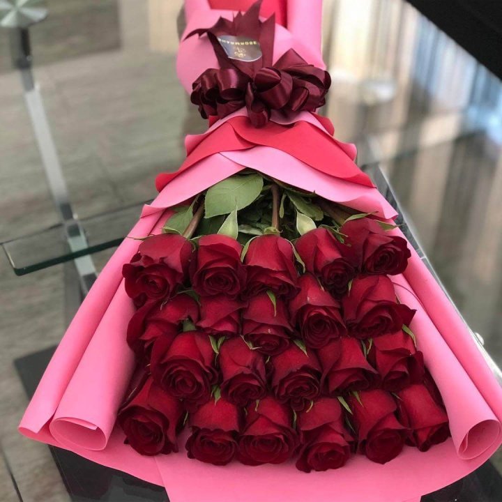 21 красная роза "Элеганс" в Томске