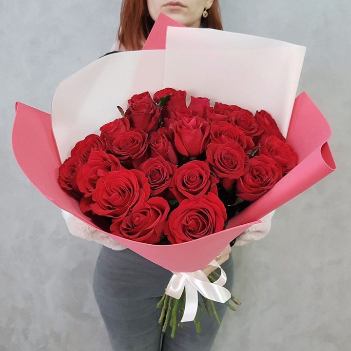 25 Красных роз рози вайт в Томске