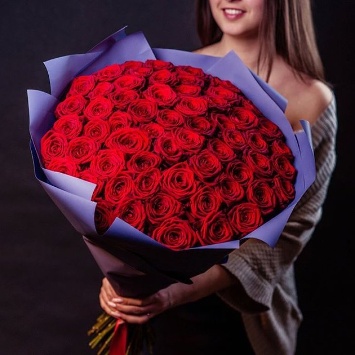 71 красная роза в Томске