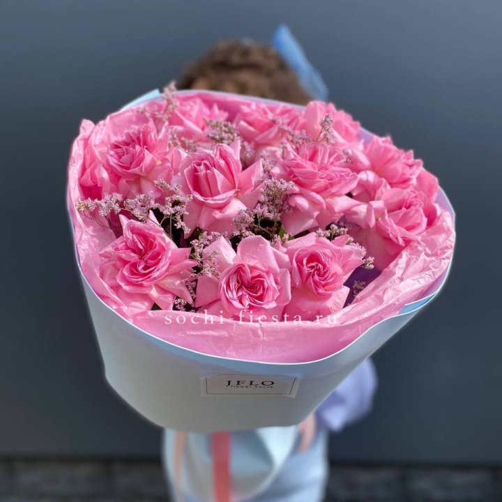 Букет французских розовых роз  в Томске