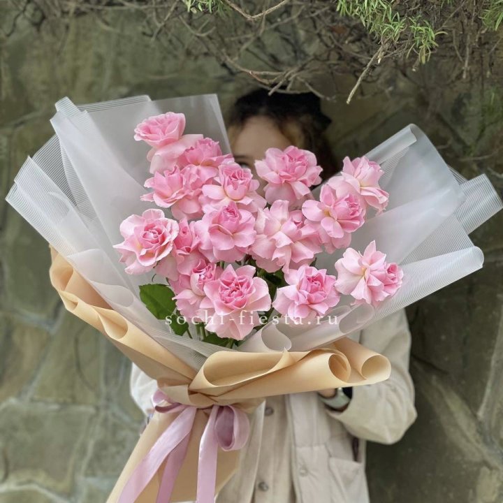 Букет из 15 французских роз Пинк дрим в Томске