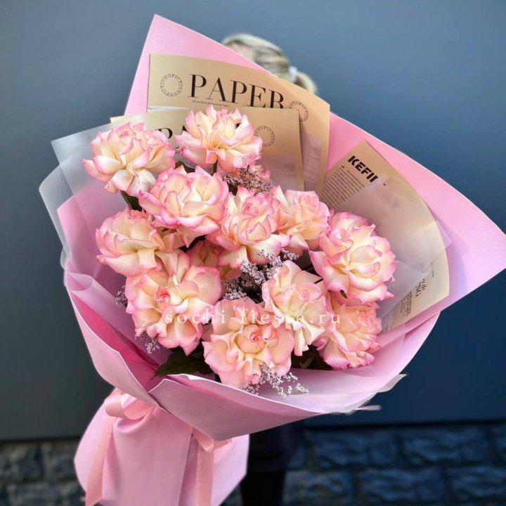 15 французских роз "Джумилия" в Томске