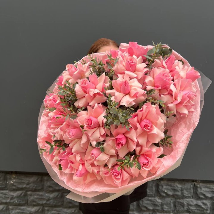  25 розовых французских роз в Томске