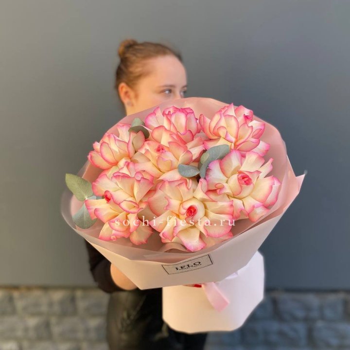 7 французских роз Джумилия в Томске