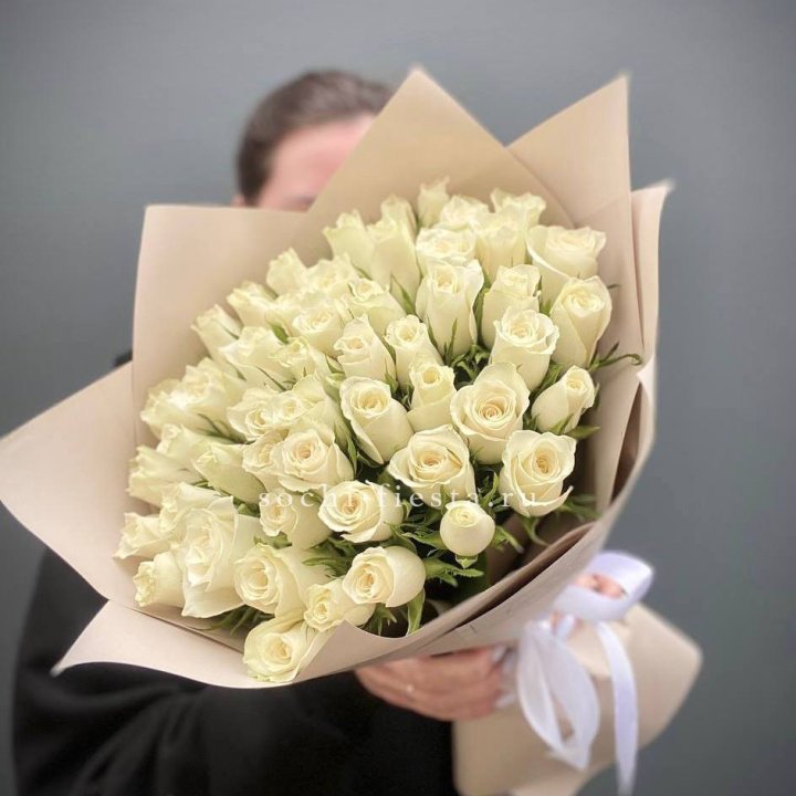 51 белая кенийская роза  в Томске