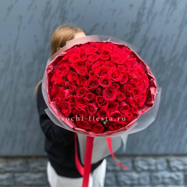 101  красная кенийская роза  в Томске