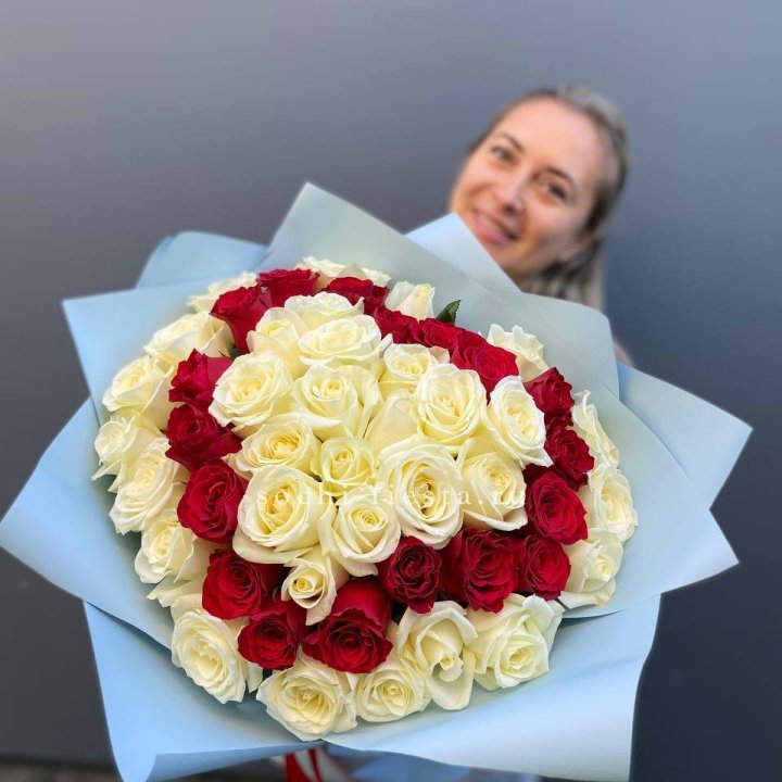 51 роза "Сердце" в Томске