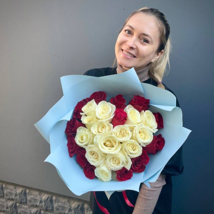 27 роз "Сердце" в Томске