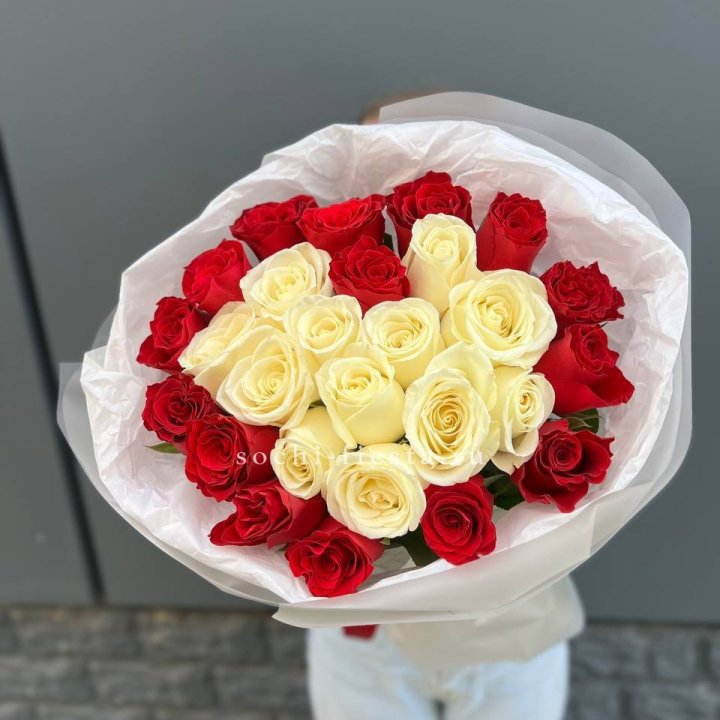 27 роз микс в Томске