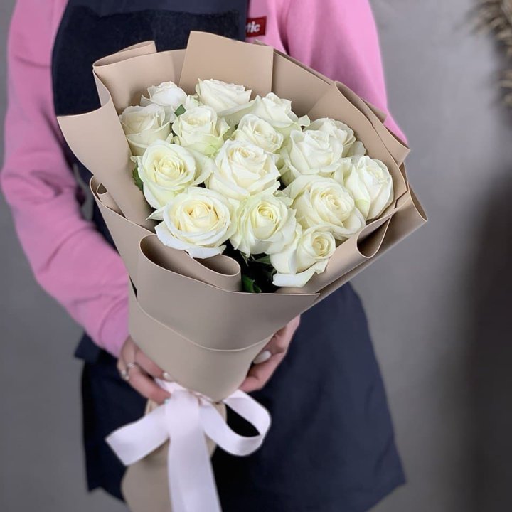 15 белых роз миракли в Томске