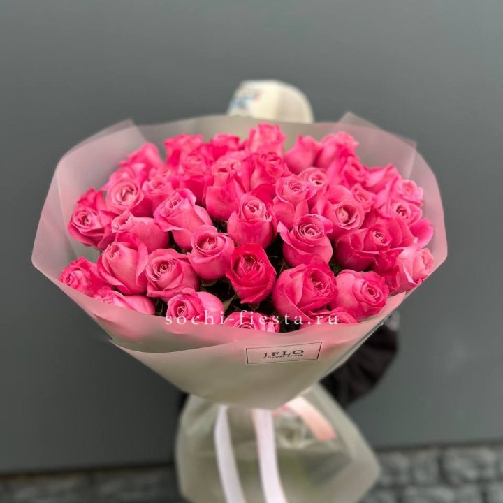 Роза малиновая в Томске