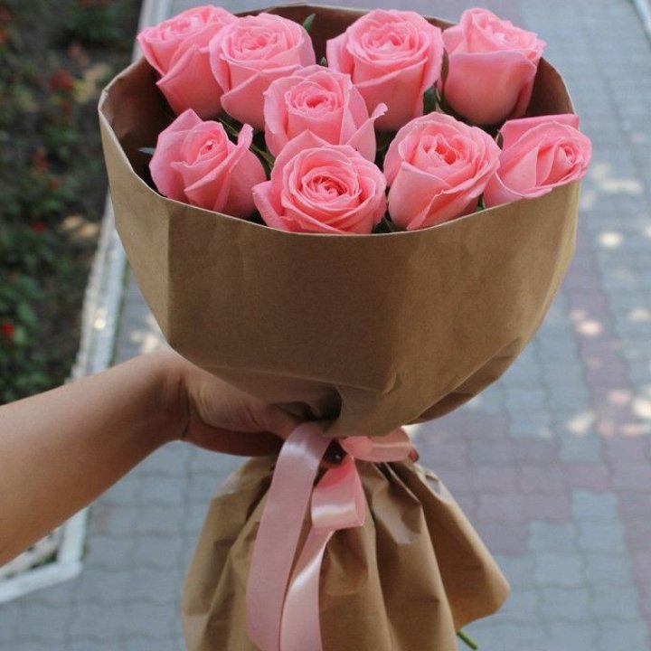 9 розовых роз в Томске