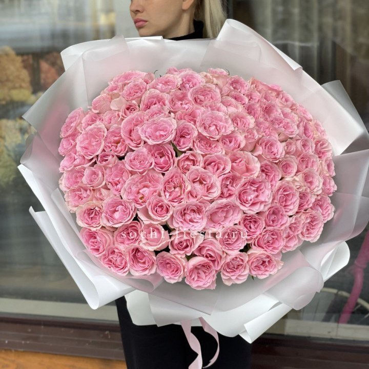 101 нежно-розовая роза в Томске