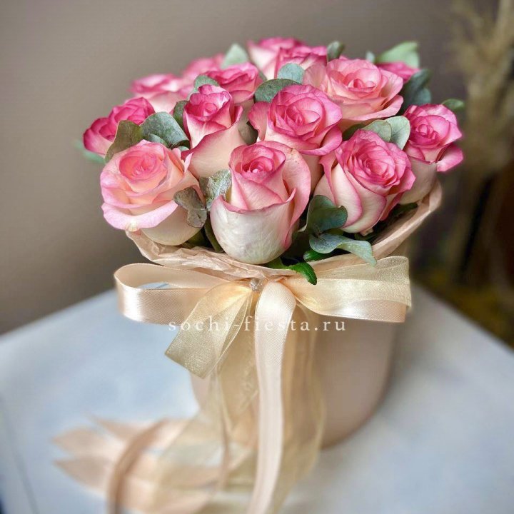 19 Роз Джумилия в коробке в Томске