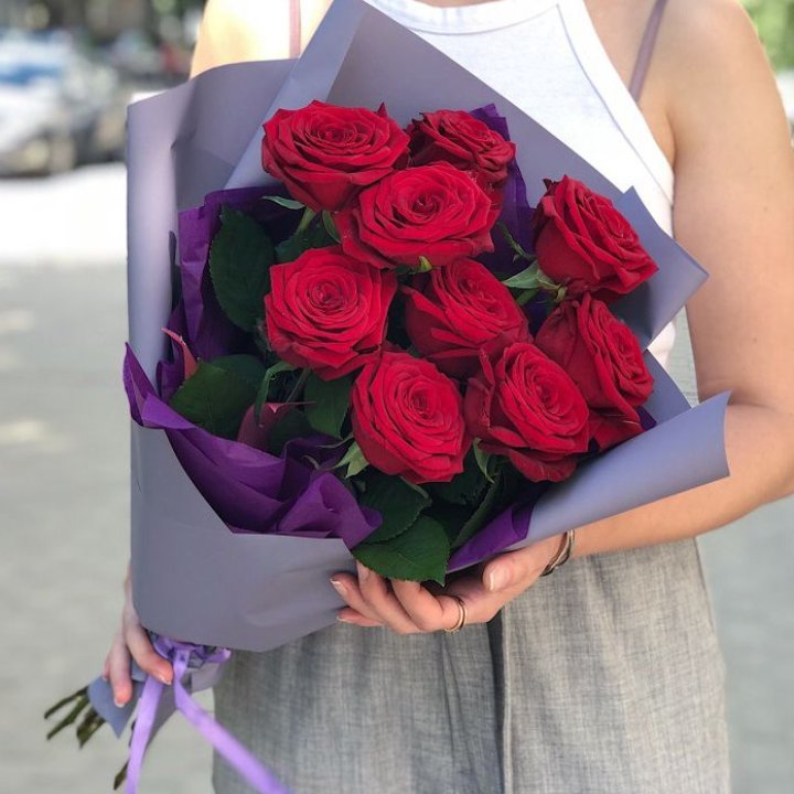 9  красных роз №1 в Томске