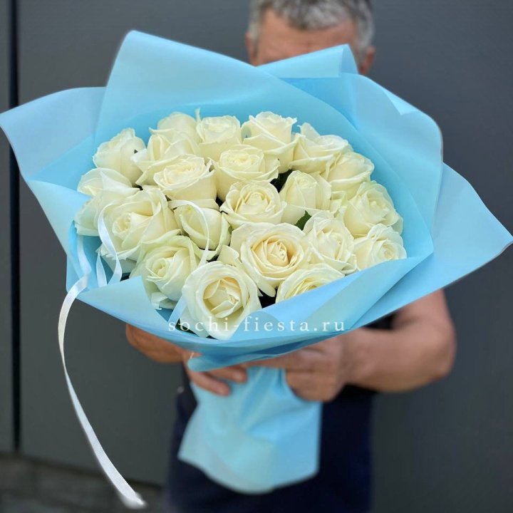21 белая роза в Томске