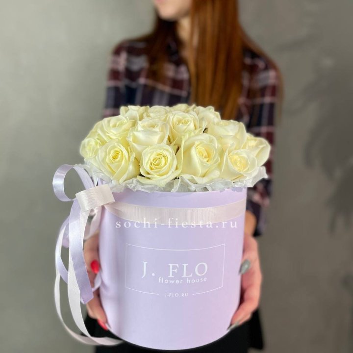 25 роз в цилиндре  в Томске