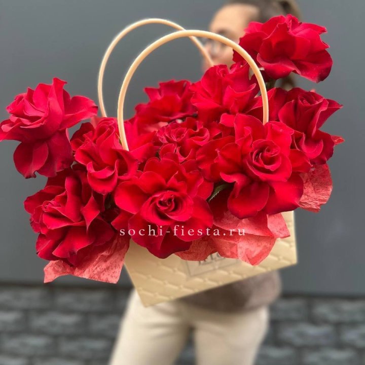 Французские розы в сумочке в Томске