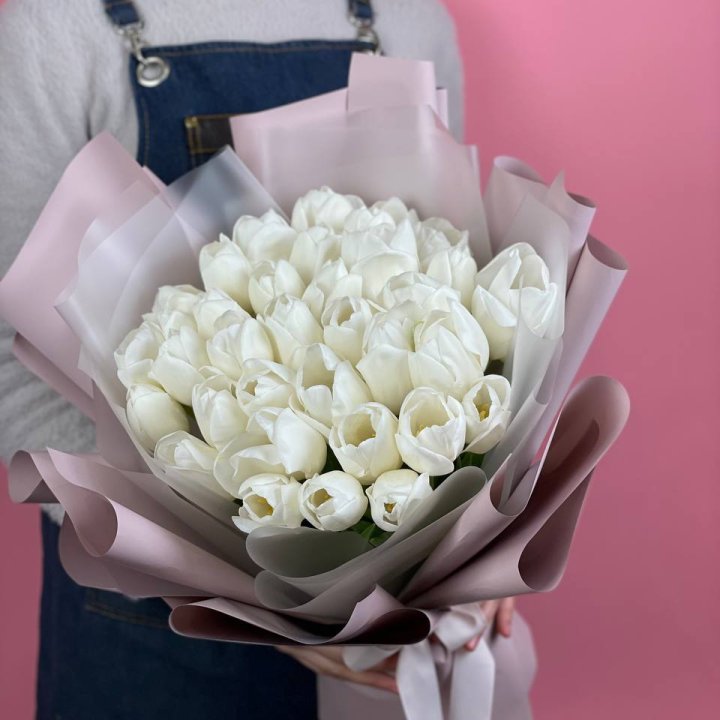 Букет белых тюльпанов "Пур-пур" в Томске
